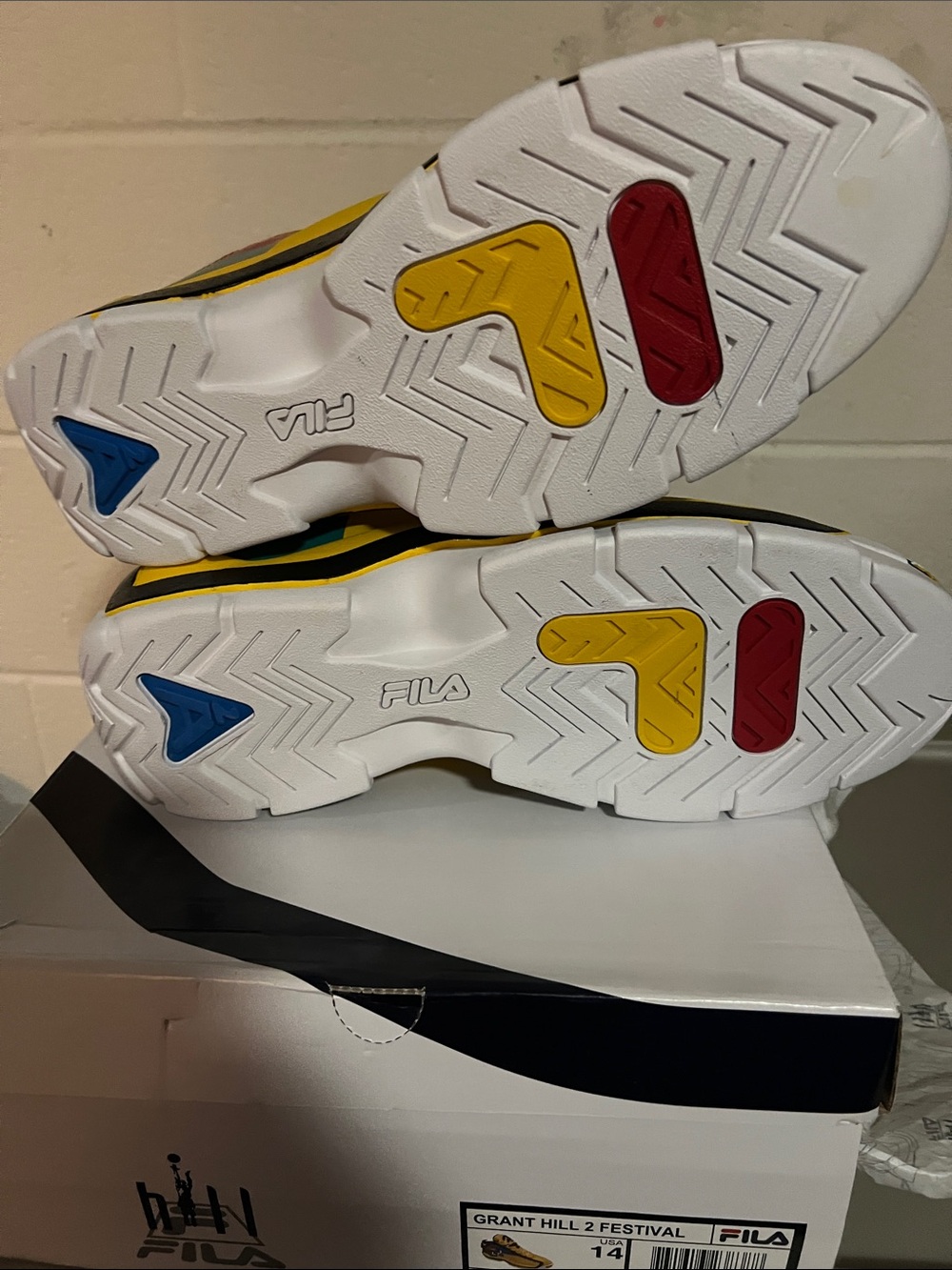 Fila men’s sz 14 Yellow & multicolor High-Top Sneakers - Picture 5 of 7